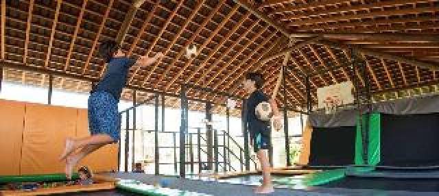 Desportos y Entretenimento