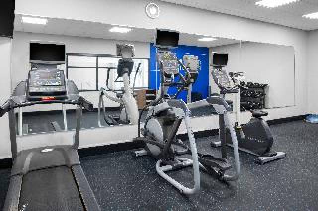 Desportos y Entretenimento