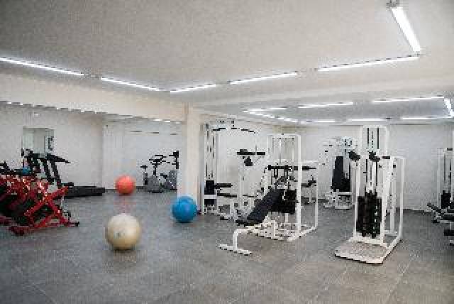 Desportos y Entretenimento