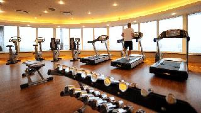 Desportos y Entretenimento