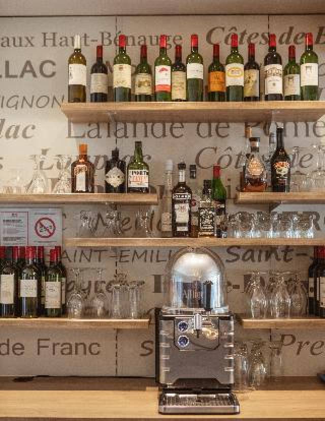 Bar