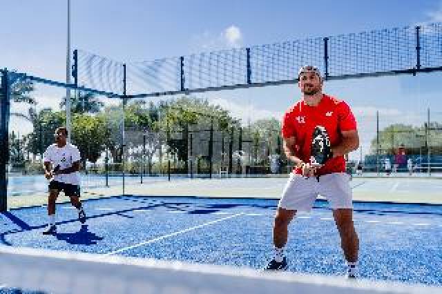 Desportos y Entretenimento