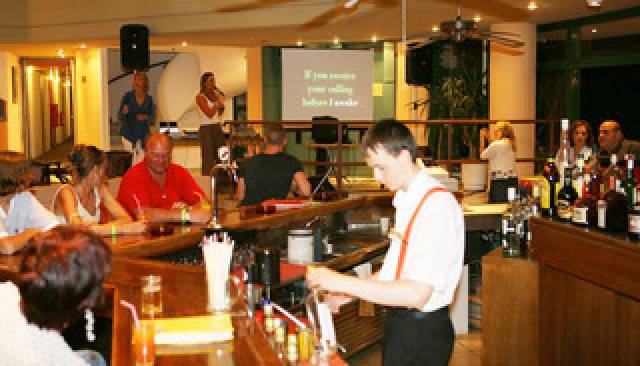 Bar