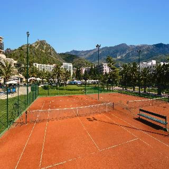 Desportos y Entretenimento