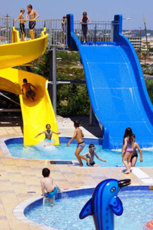 Desportos y Entretenimento