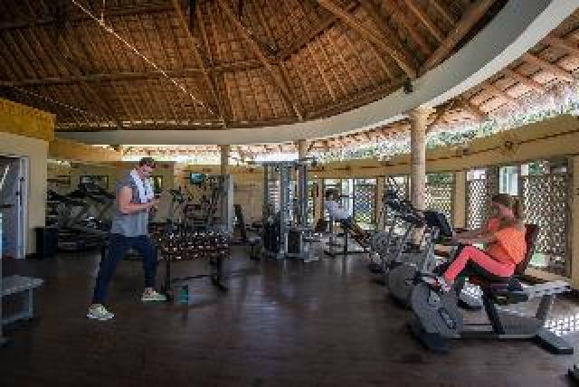 Desportos y Entretenimento