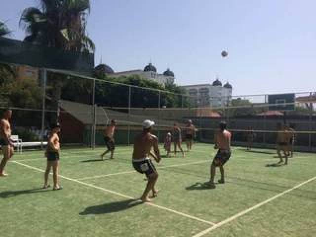 Desportos y Entretenimento