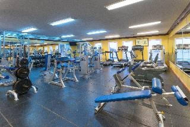 Desportos y Entretenimento