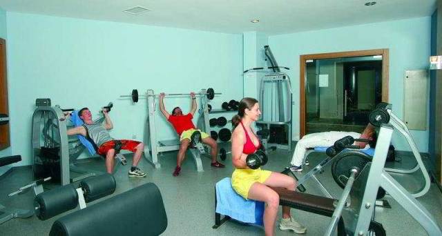 Desportos y Entretenimento
