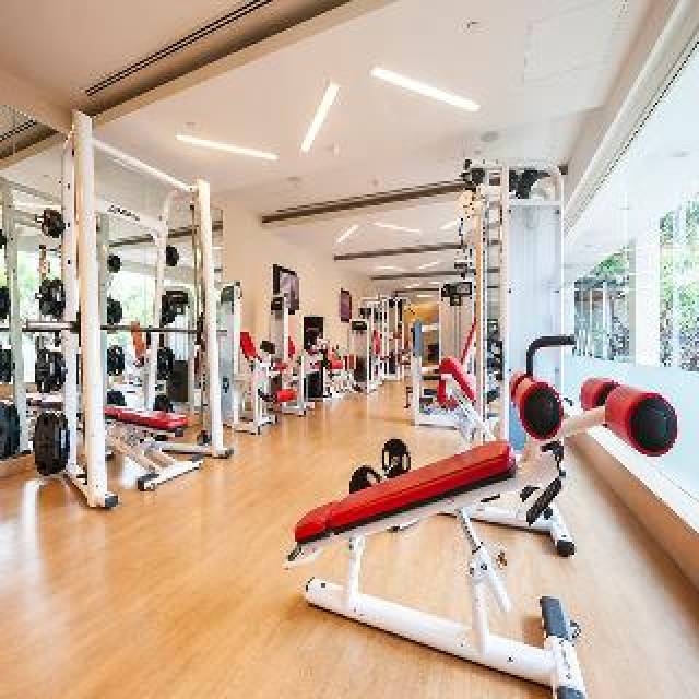 Desportos y Entretenimento