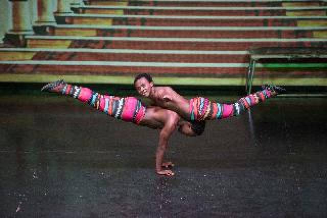 Desportos y Entretenimento