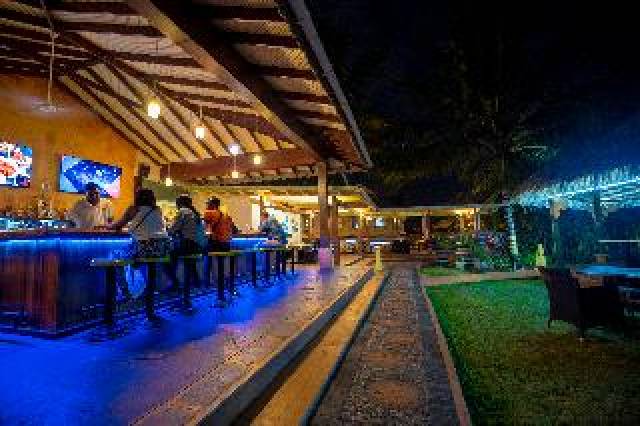 Bar