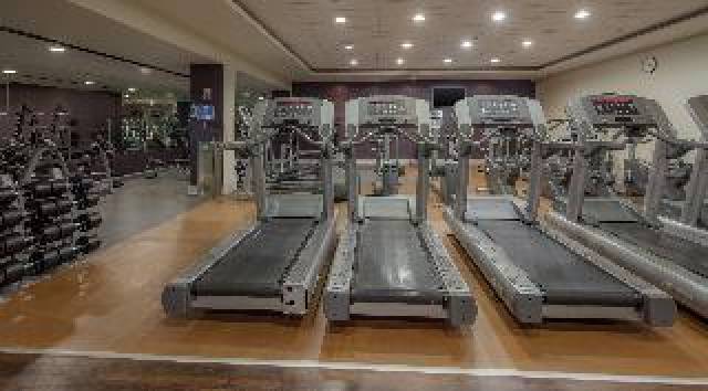 Desportos y Entretenimento