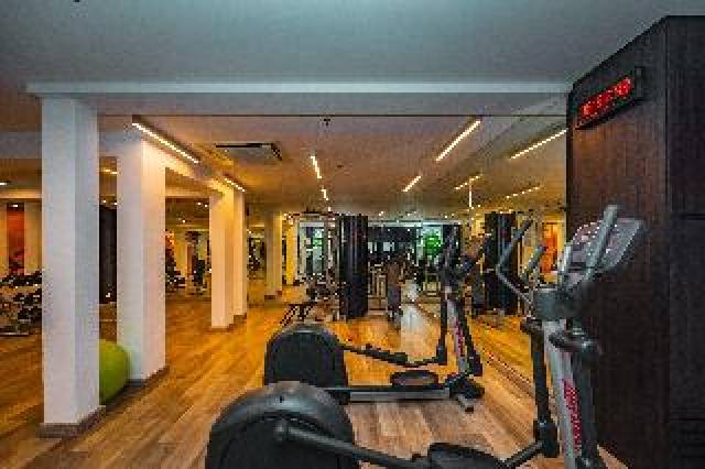 Desportos y Entretenimento