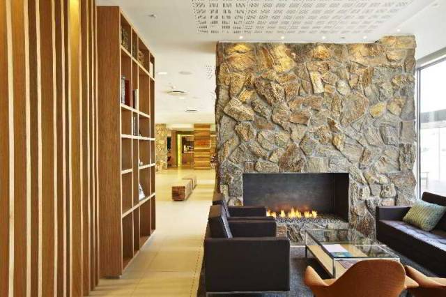 Desportos y Entretenimento