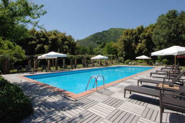 Piscina