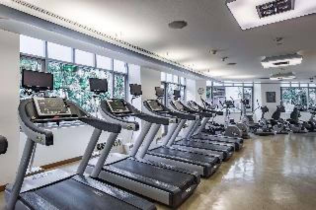 Desportos y Entretenimento