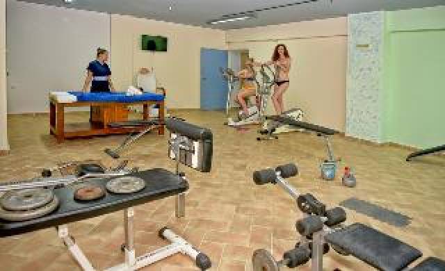 Desportos y Entretenimento