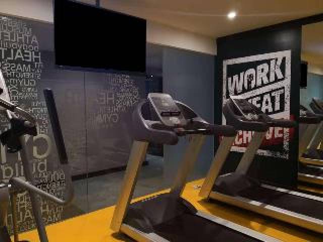 Desportos y Entretenimento
