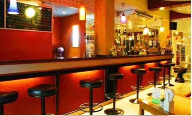 Bar