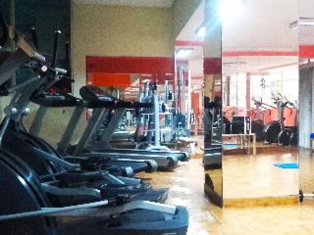 Desportos y Entretenimento