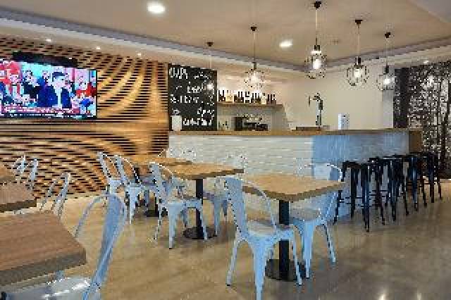Bar