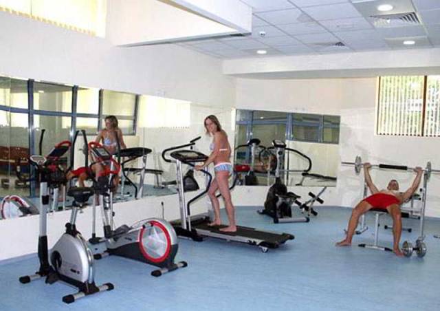Desportos y Entretenimento