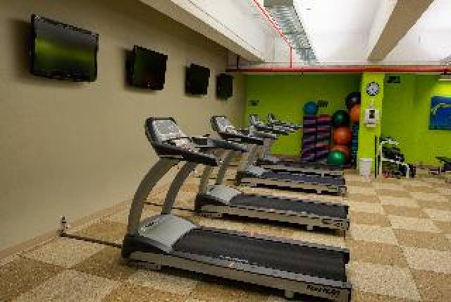 Desportos y Entretenimento