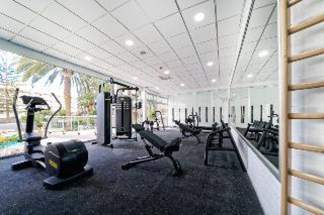 Desportos y Entretenimento