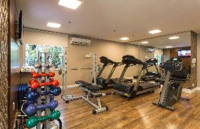Desportos y Entretenimento