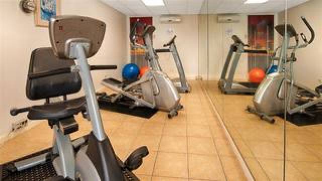 Desportos y Entretenimento