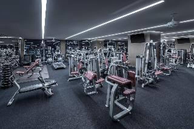 Desportos y Entretenimento