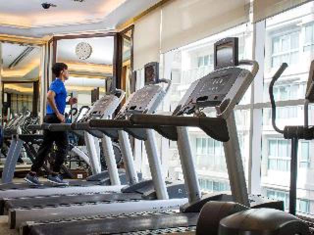 Desportos y Entretenimento