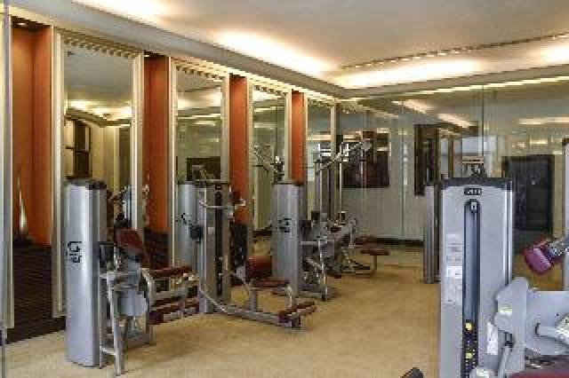 Desportos y Entretenimento