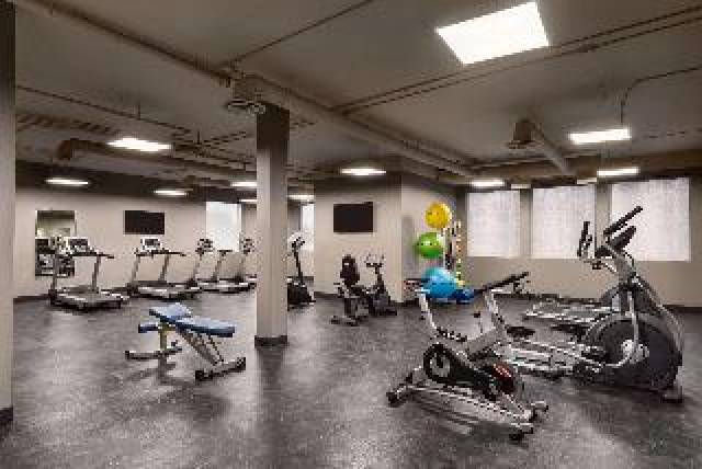 Desportos y Entretenimento