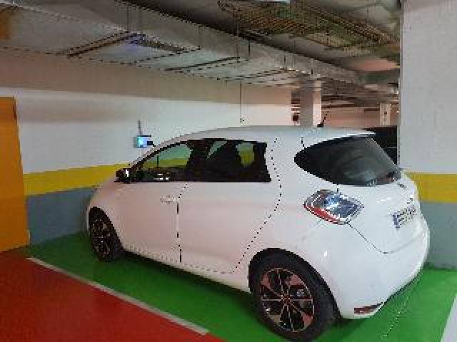 Desportos y Entretenimento