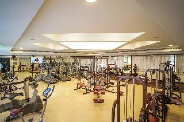 Desportos y Entretenimento