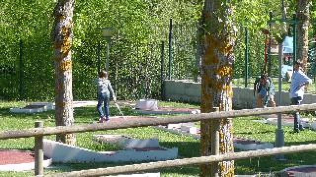 Desportos y Entretenimento