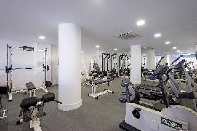 Desportos y Entretenimento