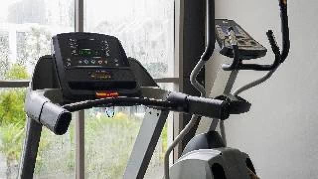 Desportos y Entretenimento
