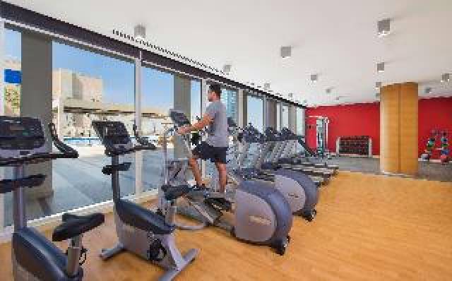 Desportos y Entretenimento