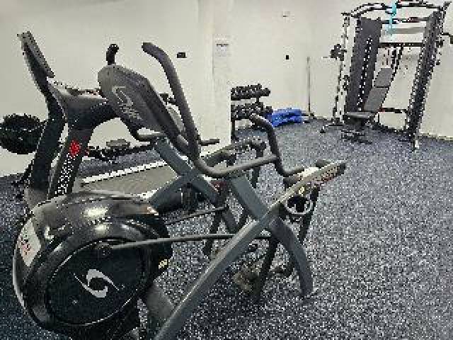 Desportos y Entretenimento