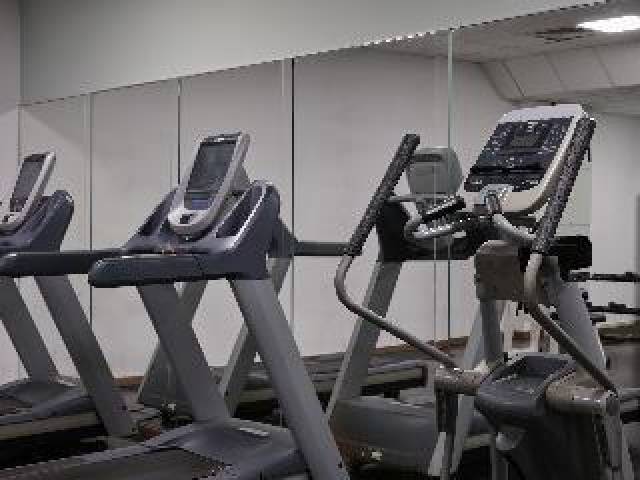 Desportos y Entretenimento