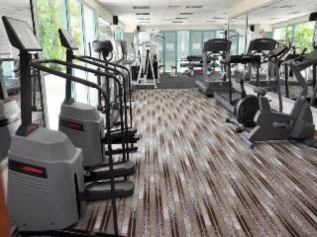 Desportos y Entretenimento