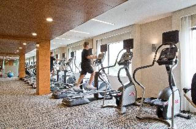 Desportos y Entretenimento