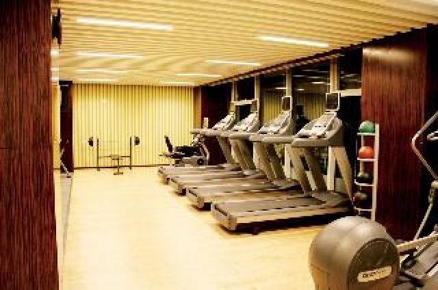 Desportos y Entretenimento