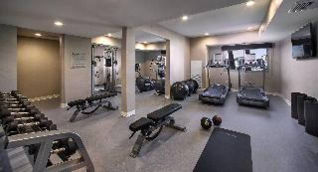 Desportos y Entretenimento