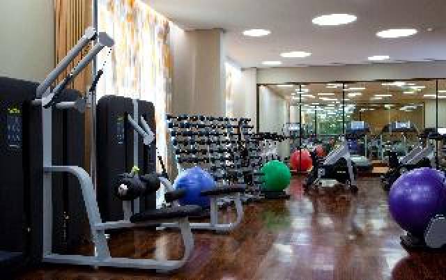 Desportos y Entretenimento