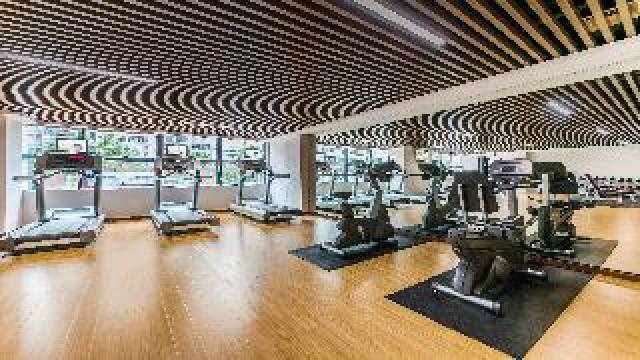 Desportos y Entretenimento