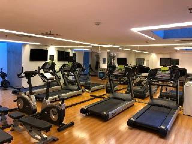 Desportos y Entretenimento